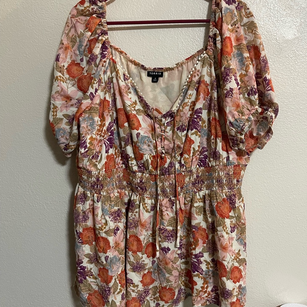 Torrid size 2 Multicolor Floral Blouse